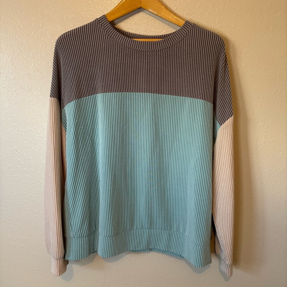 Color Block Long Sleeve Pullover